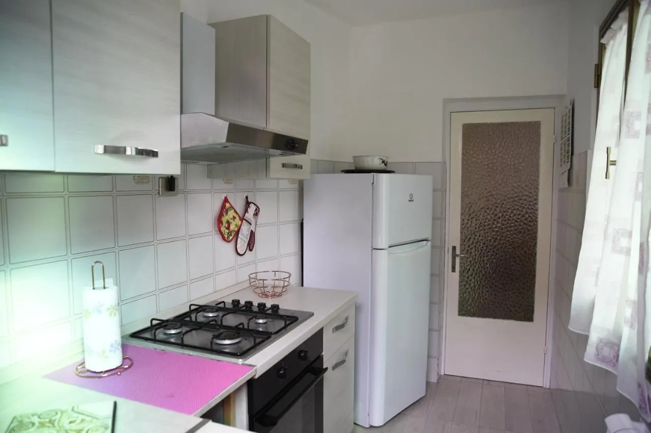La Casa Di Nonna Videlma Apartment Carrara