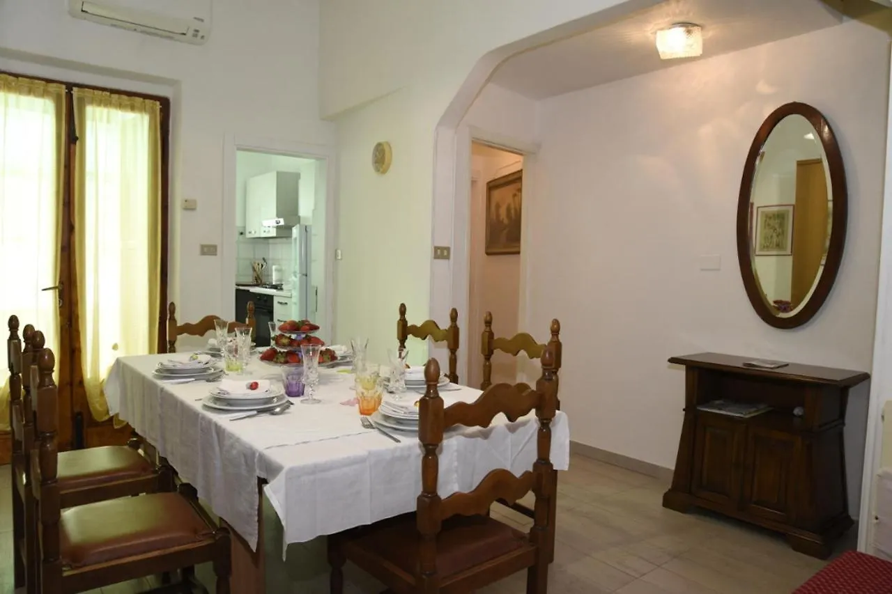 La Casa Di Nonna Videlma Apartamento Carrara